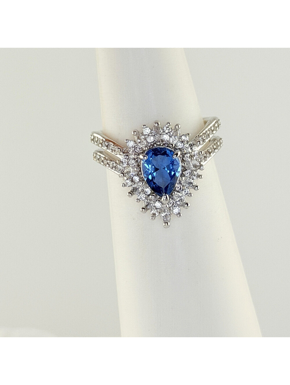 Bomb Party Ring Sz 7 “Flawlessly Perfect” Aqua Blue Spinel On Rhodium RBP6147